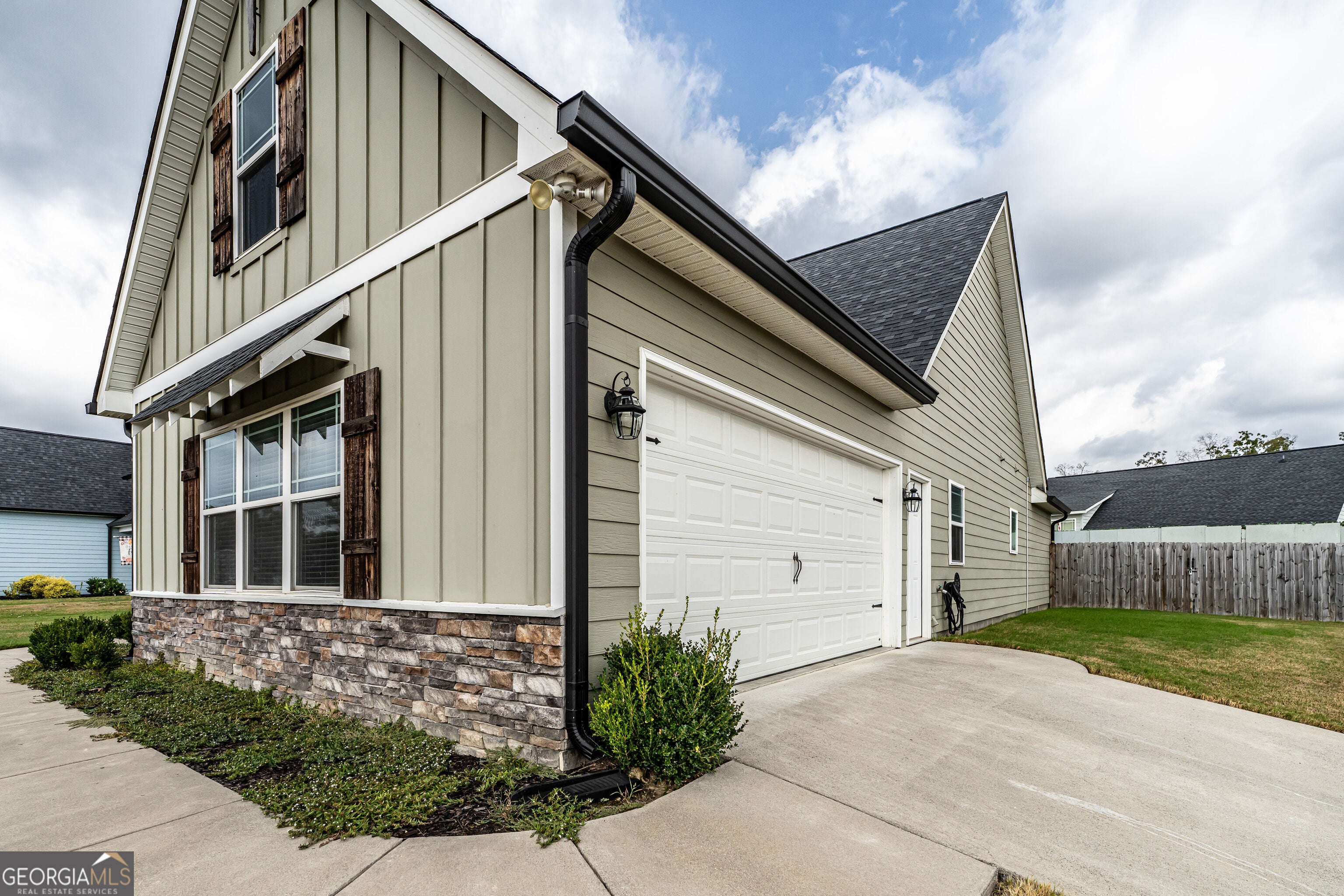4 Water Oak TRL NE