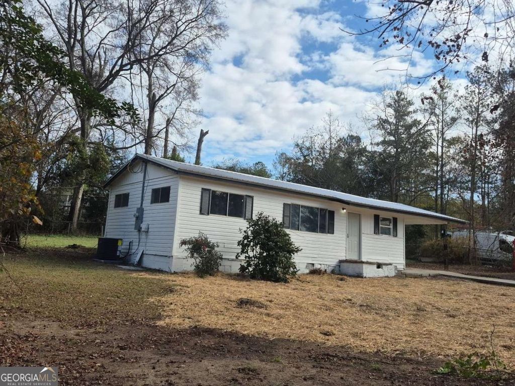 Photo of 127 SW Old Stage Dr, Milledgeville, GA 31061 (MLS # 10661371)