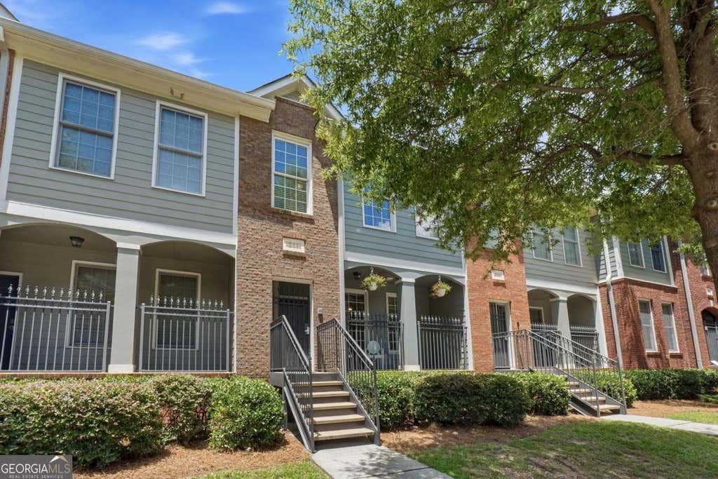 Photo of 211 Merritts Avenue NW, Atlanta, GA 30313 (MLS # 10793008)