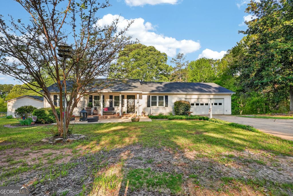 Photo of 227 Shady Lane, Williamson, GA 30292 (MLS # 10729079)