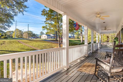 A home in Thomaston