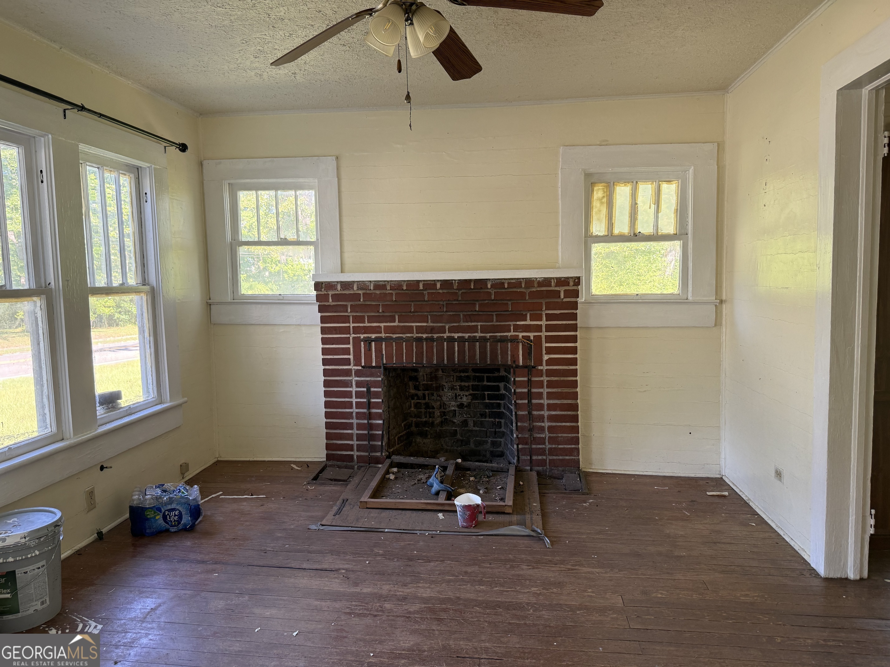 314 E Louisiana AVE