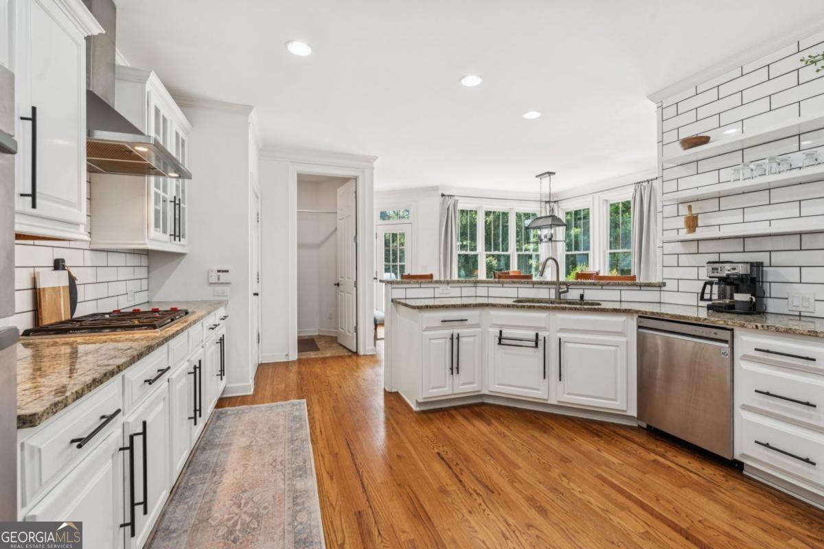 5949 Deer Chase LN