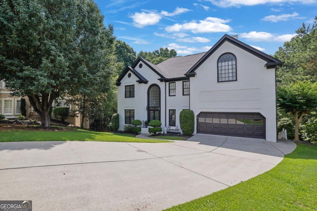 Photo of 3160 Birchton ST, Alpharetta, GA 30022 (MLS # 10795672)