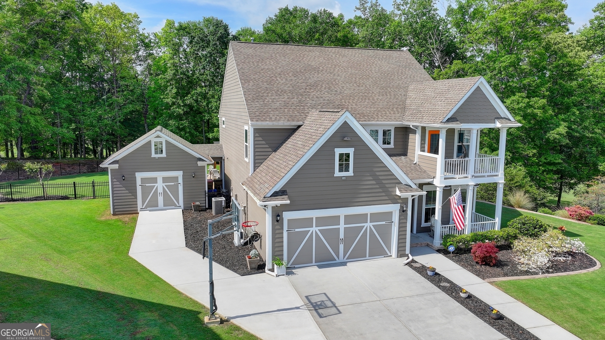 6413 Maple Park LN