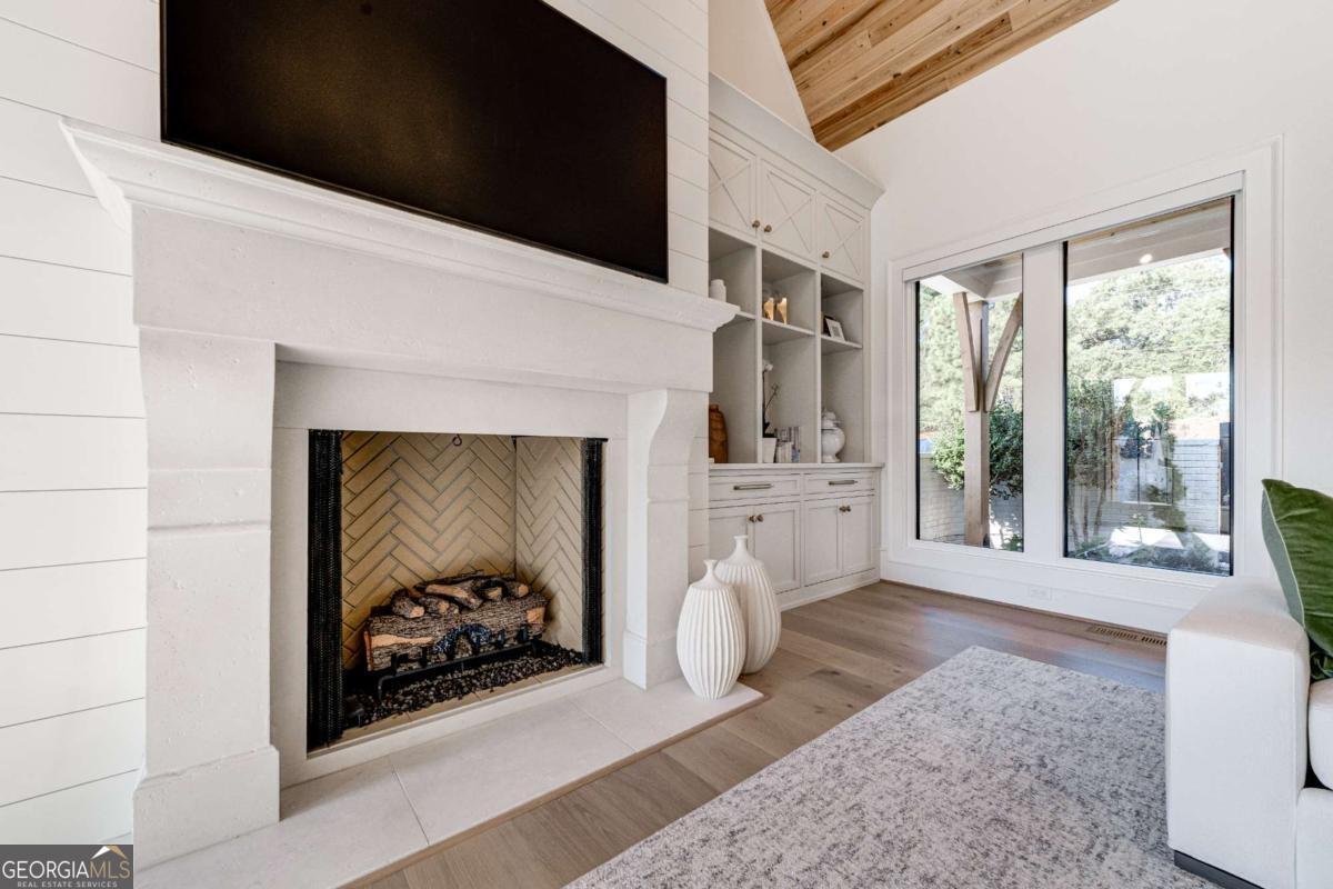 Arden on Lanier Waterside - Residential