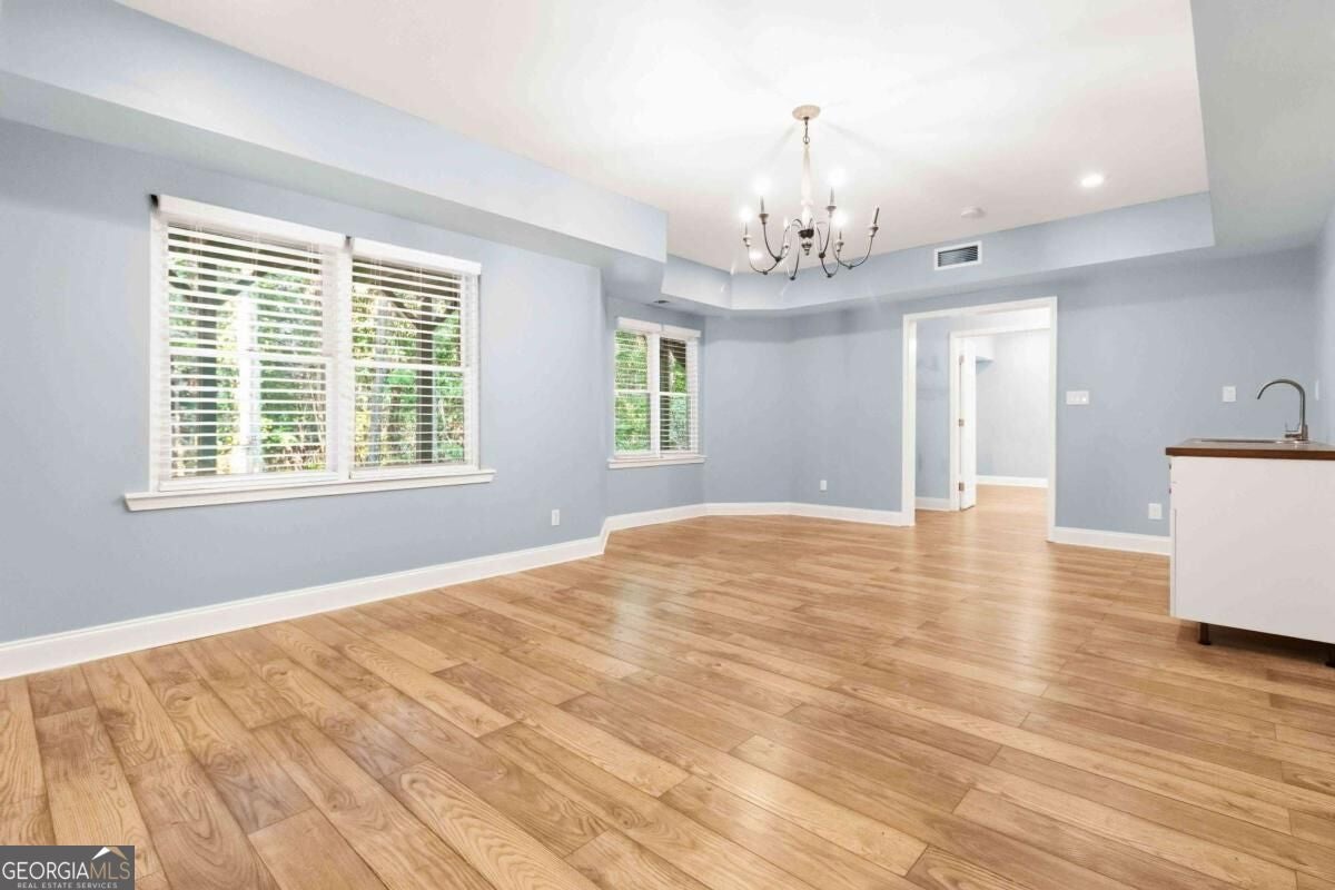 1916 Severbrook PL
