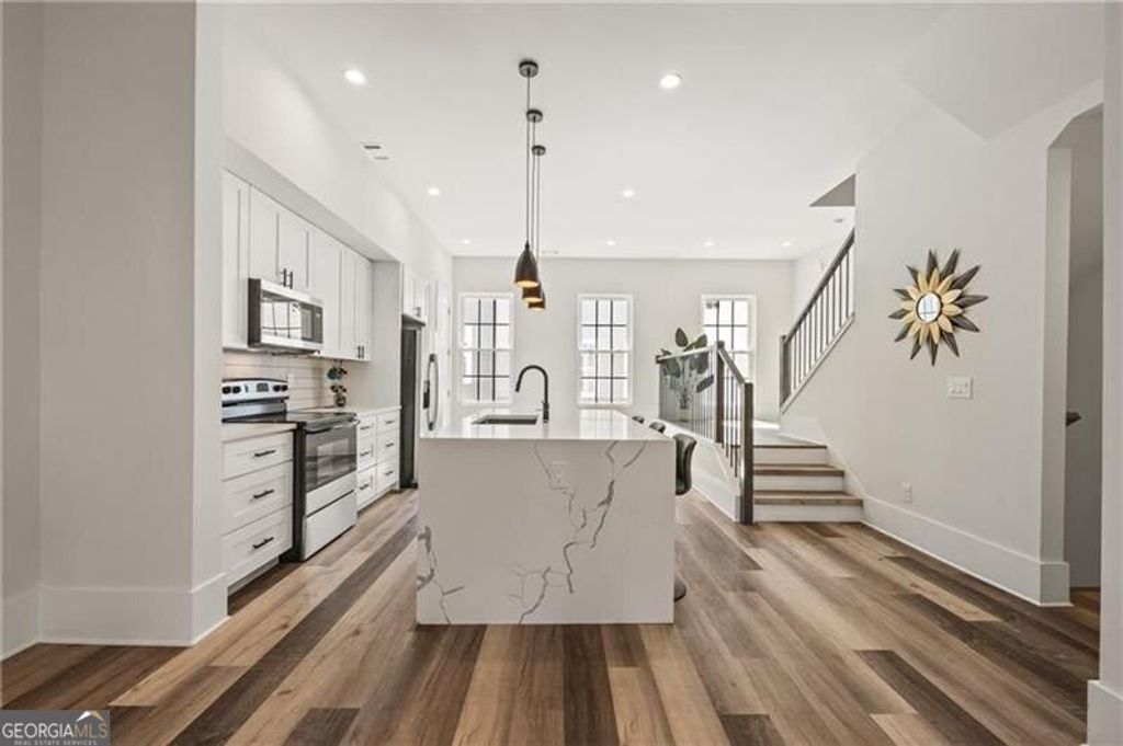 Photo of 3165 Dogwood Drive #106, Hapeville, GA 30354 (MLS # 10683102)