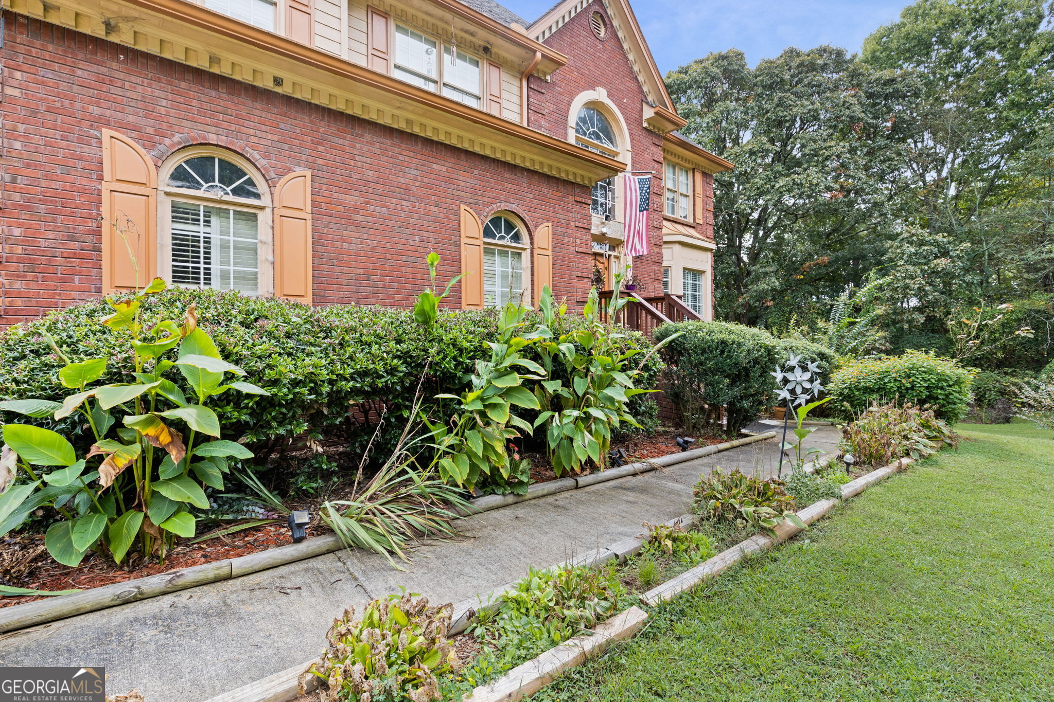 605 Ozora RD