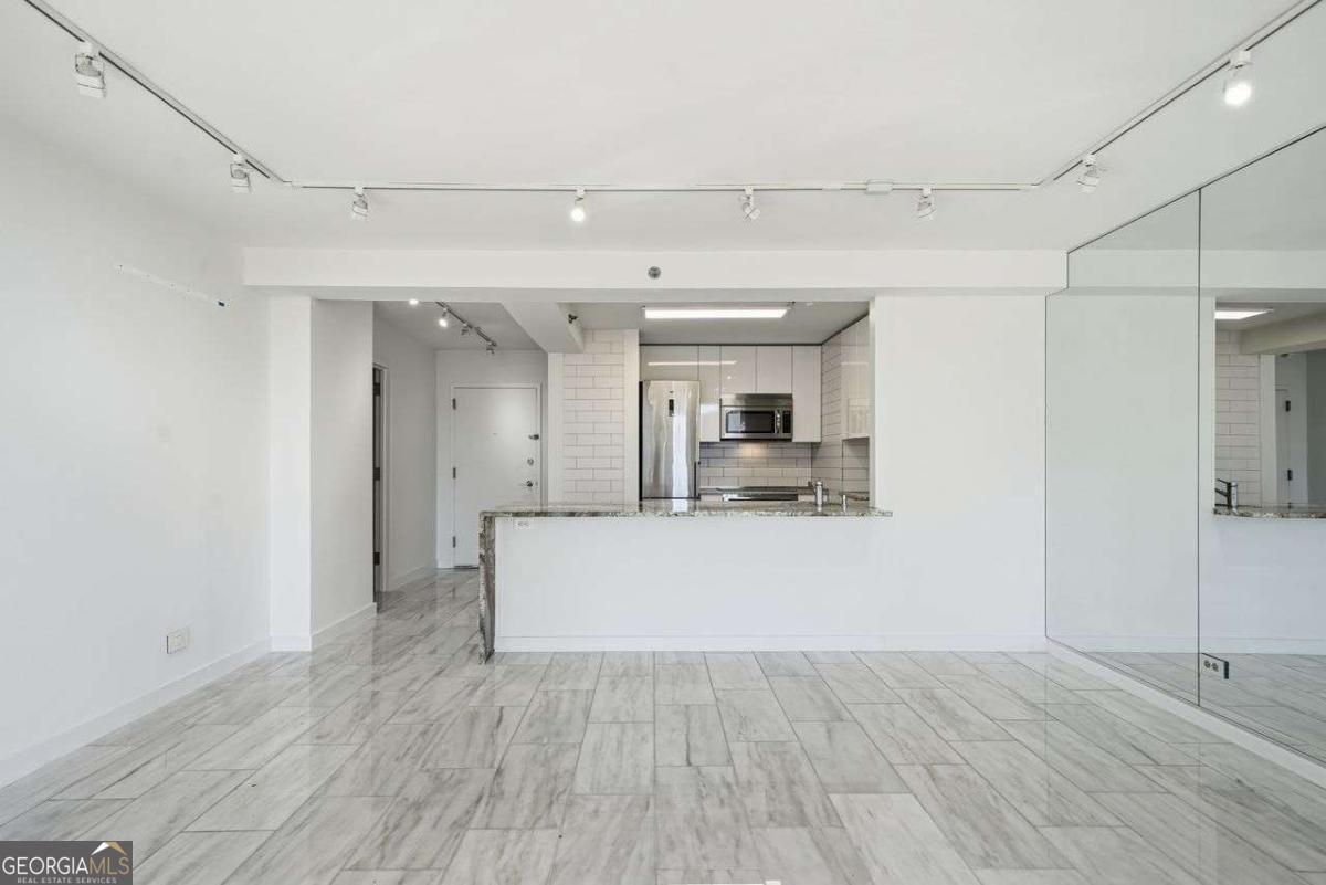 Windsor Over Peachtree - Residential