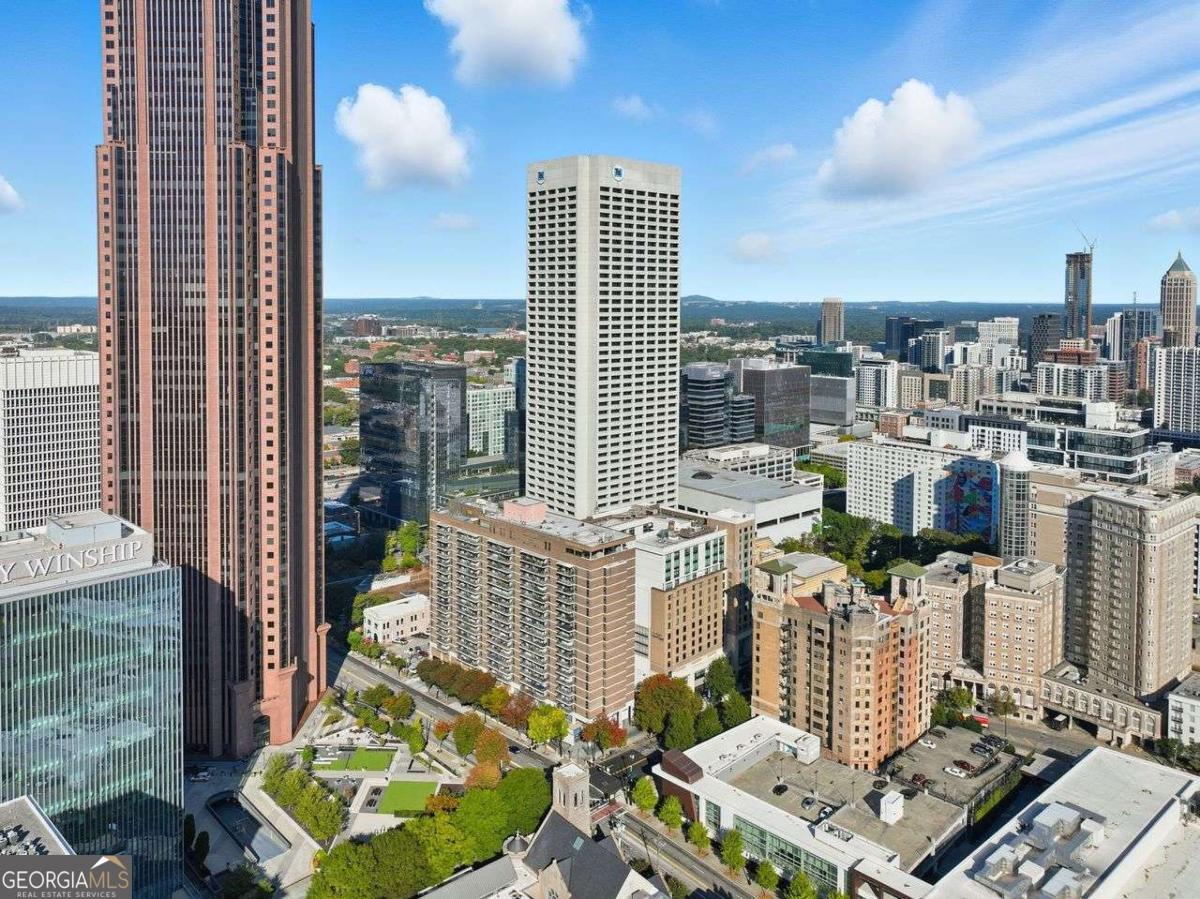 Windsor Over Peachtree - Residential