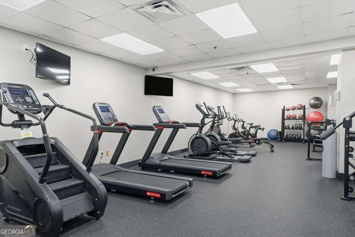 Windsor Over Peachtree - Residential