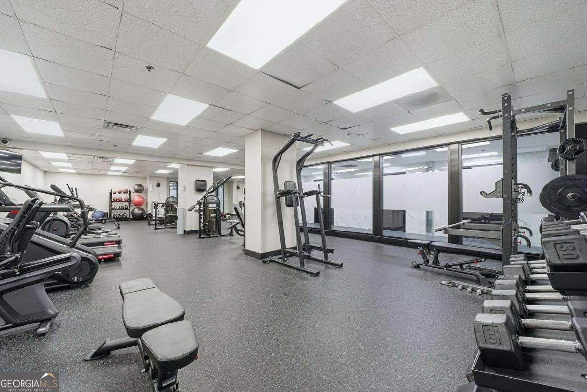 Windsor Over Peachtree - Residential