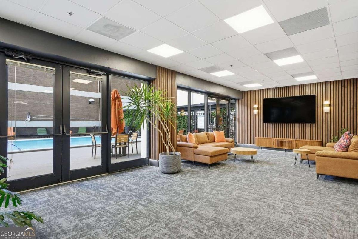 Windsor Over Peachtree - Residential