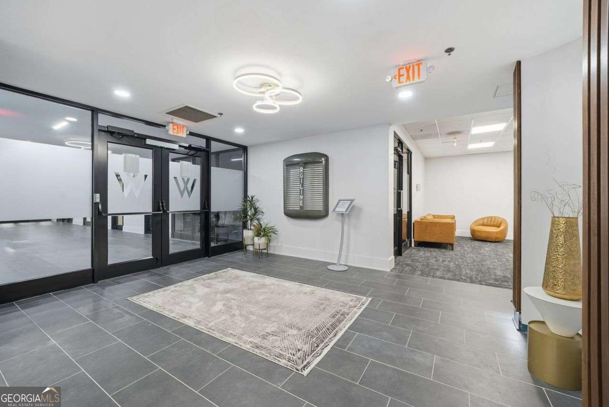 Windsor Over Peachtree - Residential