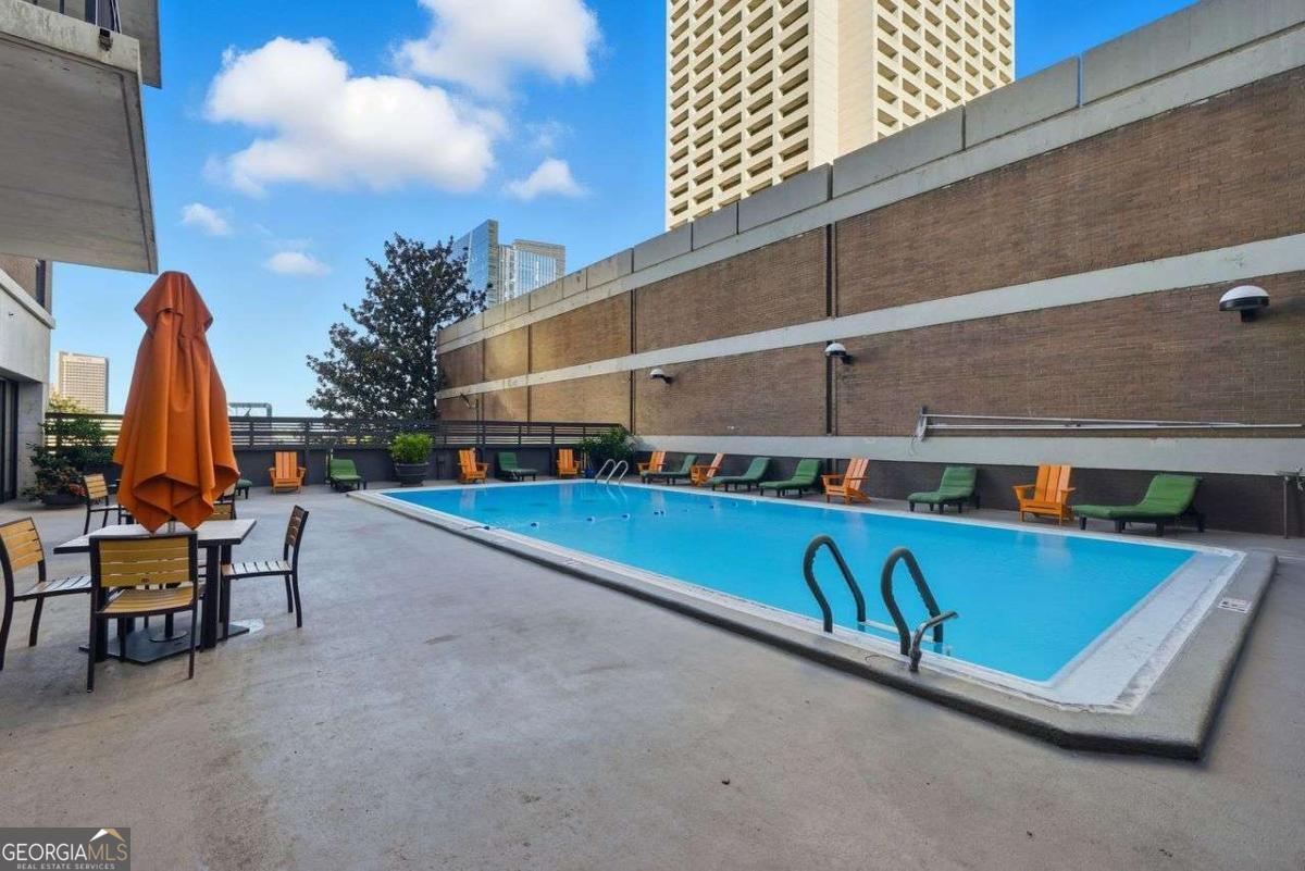 Windsor Over Peachtree - Residential