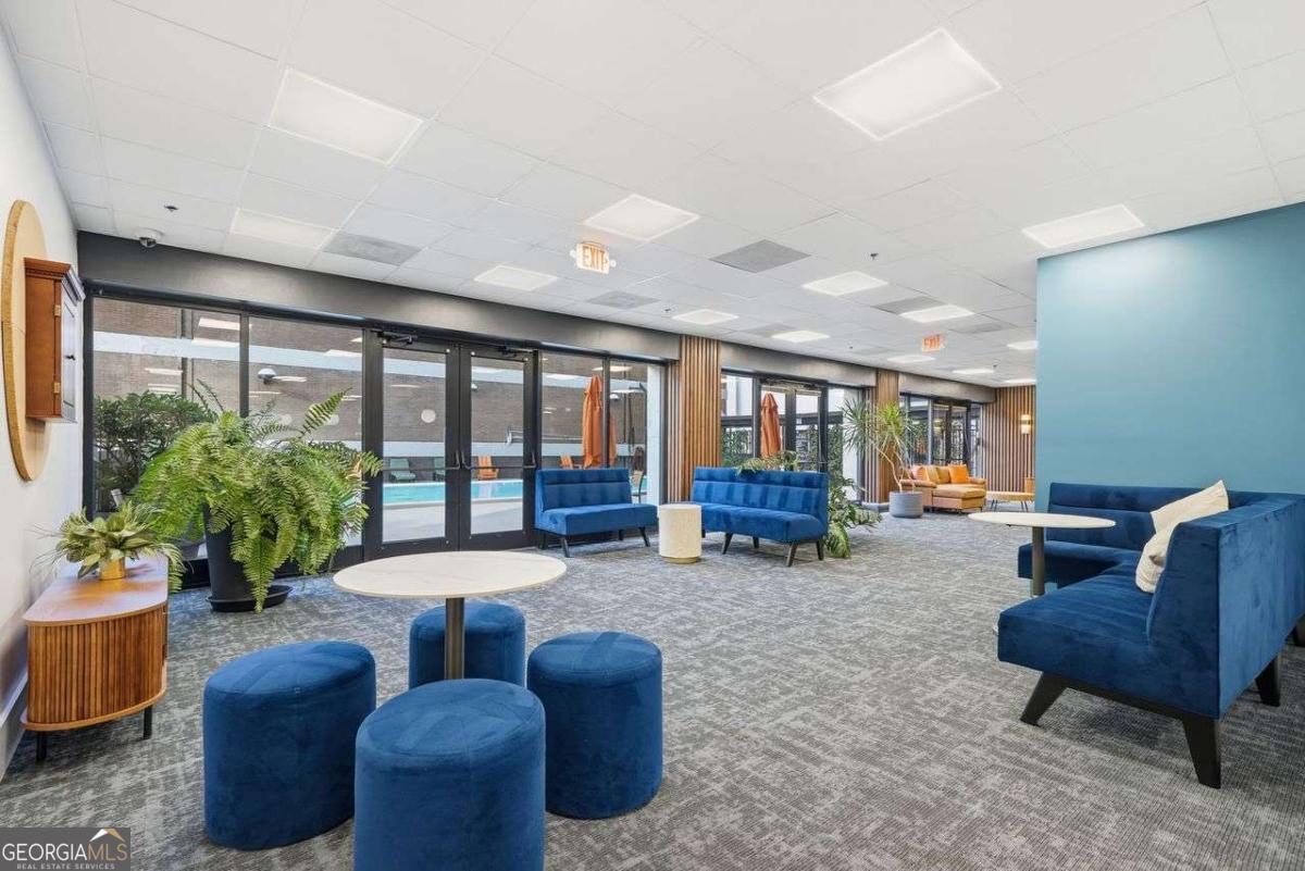 Windsor Over Peachtree - Residential