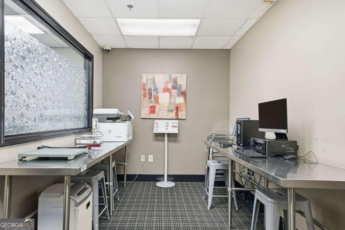 Windsor Over Peachtree - Residential