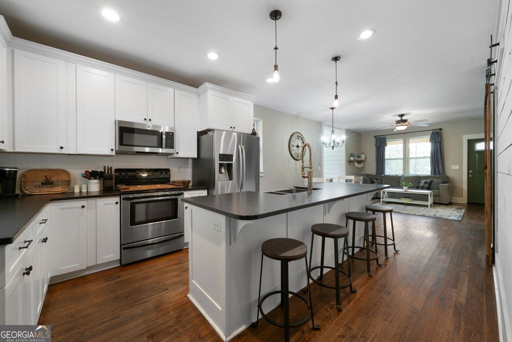 Photo of 1956 Blacks Bluff Road SW, Rome, GA 30161 (MLS # 10669668)