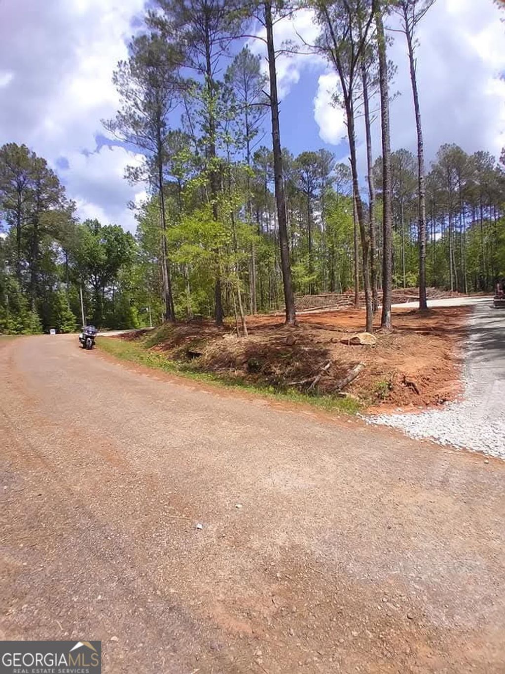 Photo of 474 Cedar Dr, Sparta, GA 31087 (MLS # 10664586)