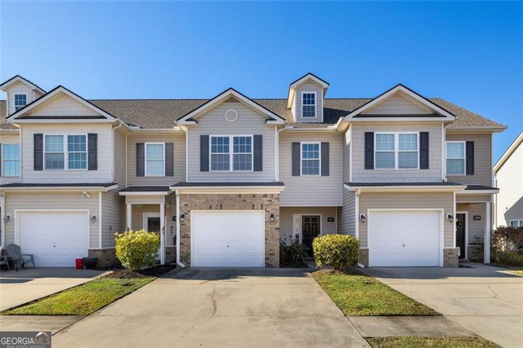 Photo of 390 CANYON OAK, Richmond Hill, GA 31324 (MLS # 10658102)