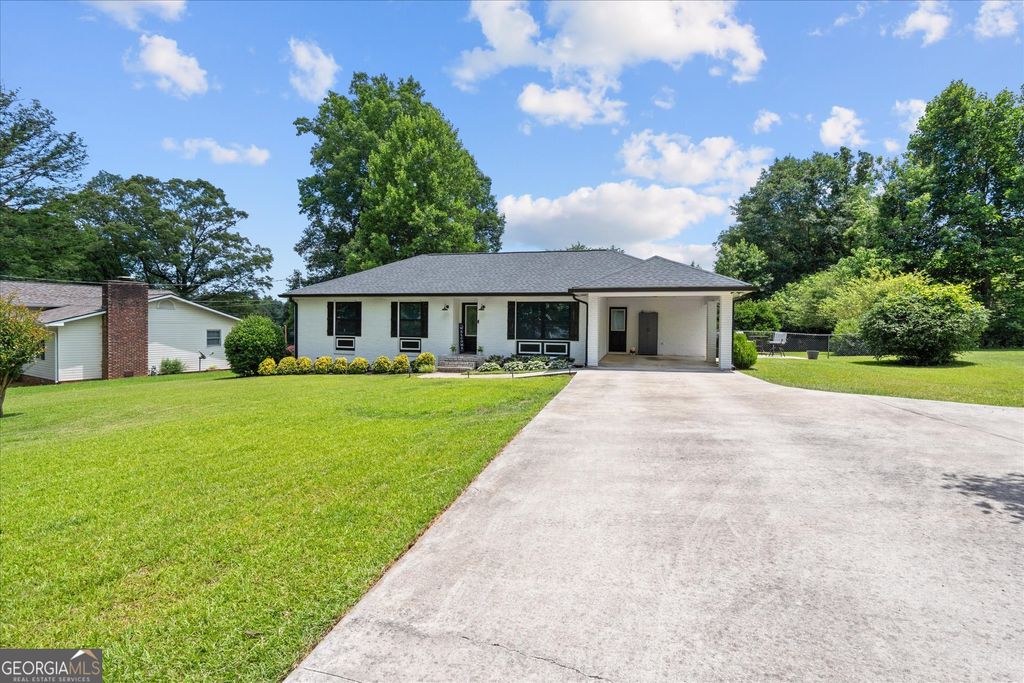 Photo of 432 Sally Ann Circle, Bowdon, GA 30108 (MLS # 10780808)