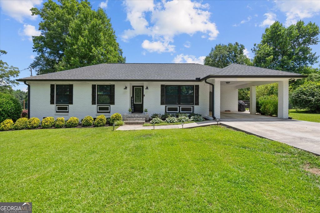 Photo of 432 Sally Ann Circle, Bowdon, GA 30108 (MLS # 10780808)