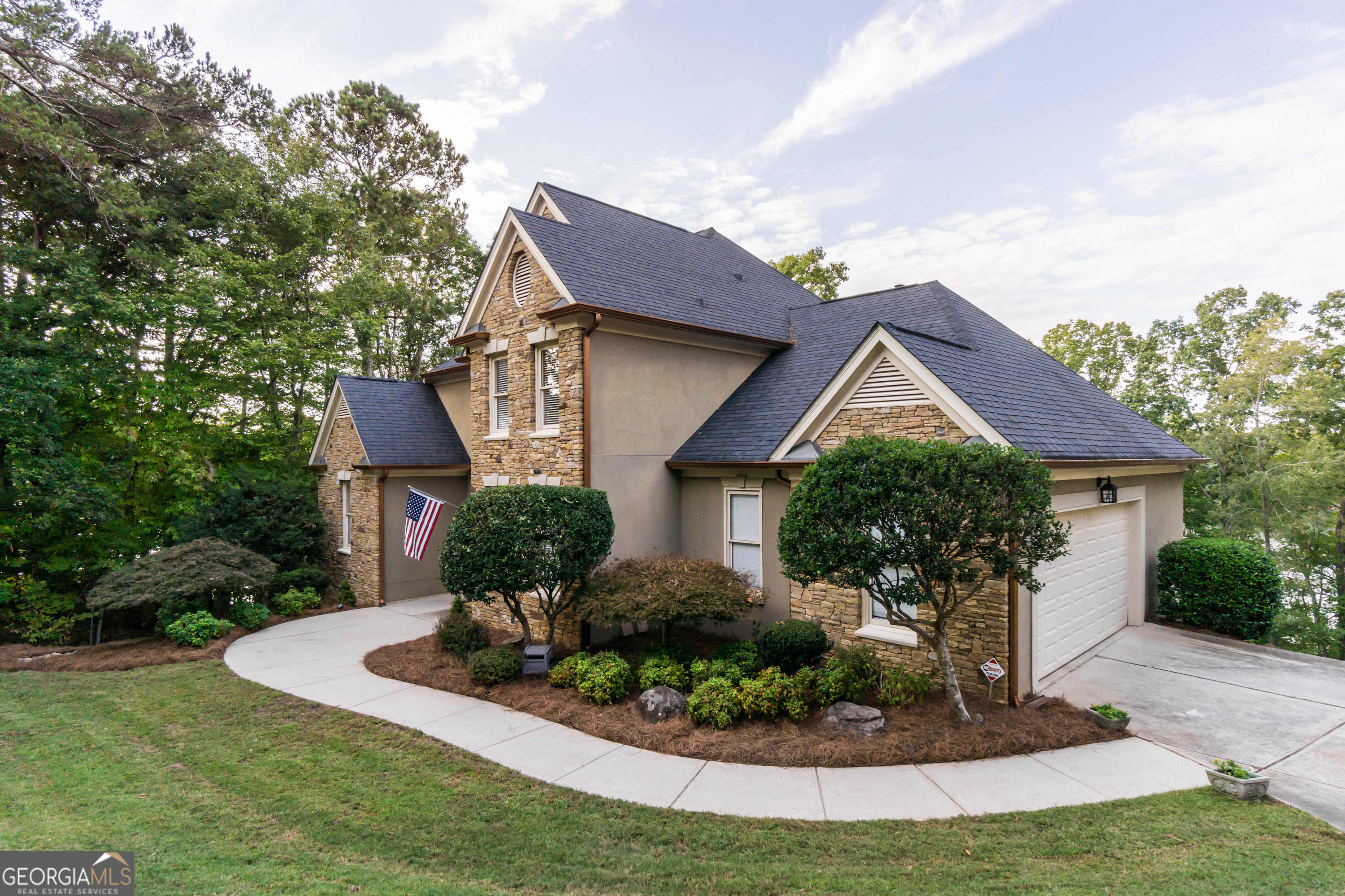 2819 Point Overlook