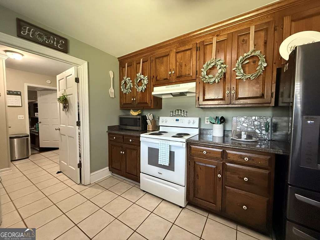 Chateau Villa - Residential