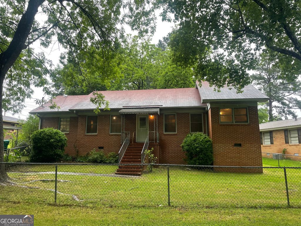 Photo of 1702 Brookwood Circle NE, Milledgeville, GA 31061 (MLS # 10691668)