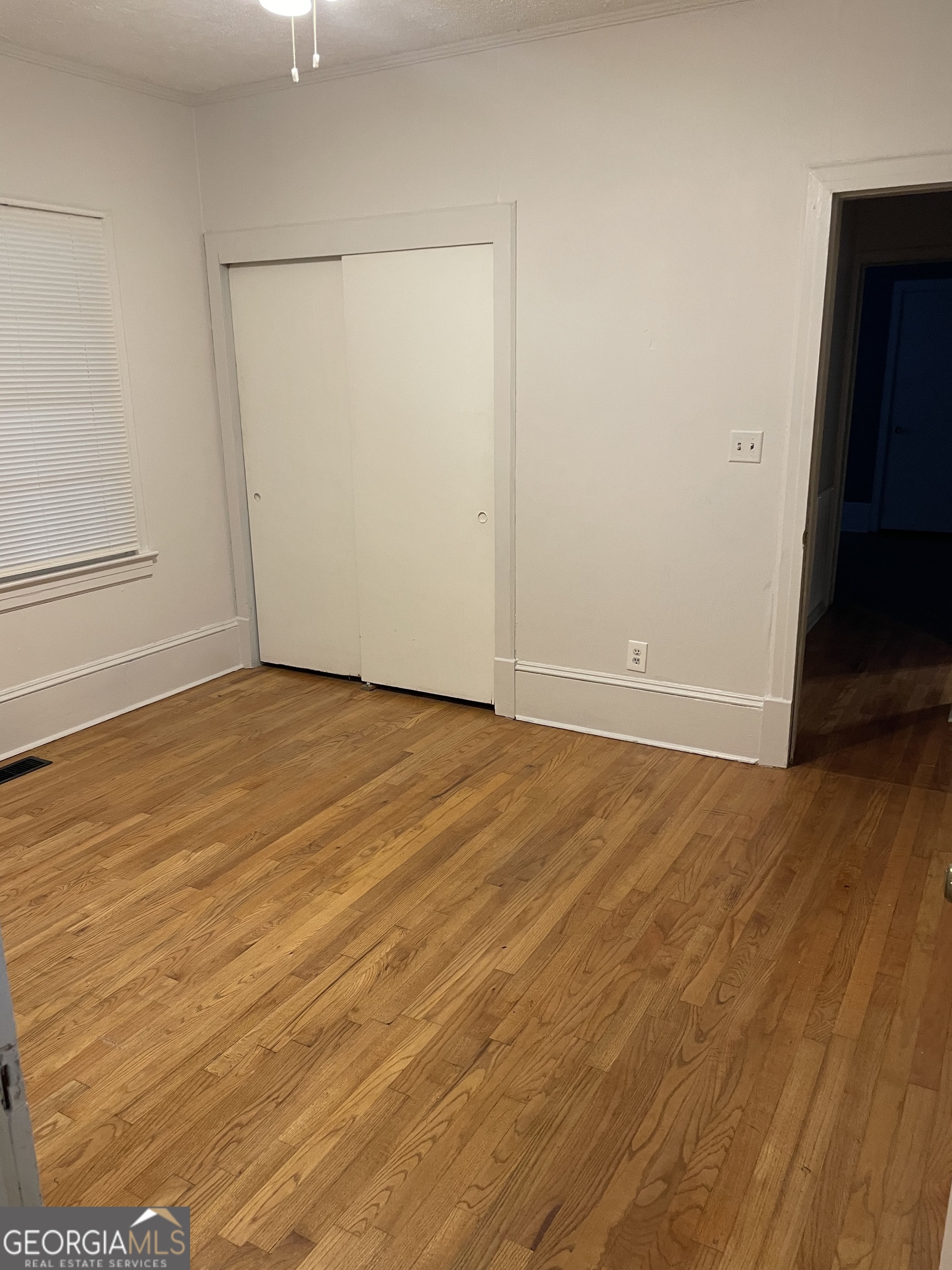 1702 Brookwood CIR NE