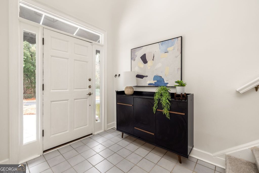 Photo of 206 Cameron Place SE, Atlanta, GA 30339 (MLS # 10680555)