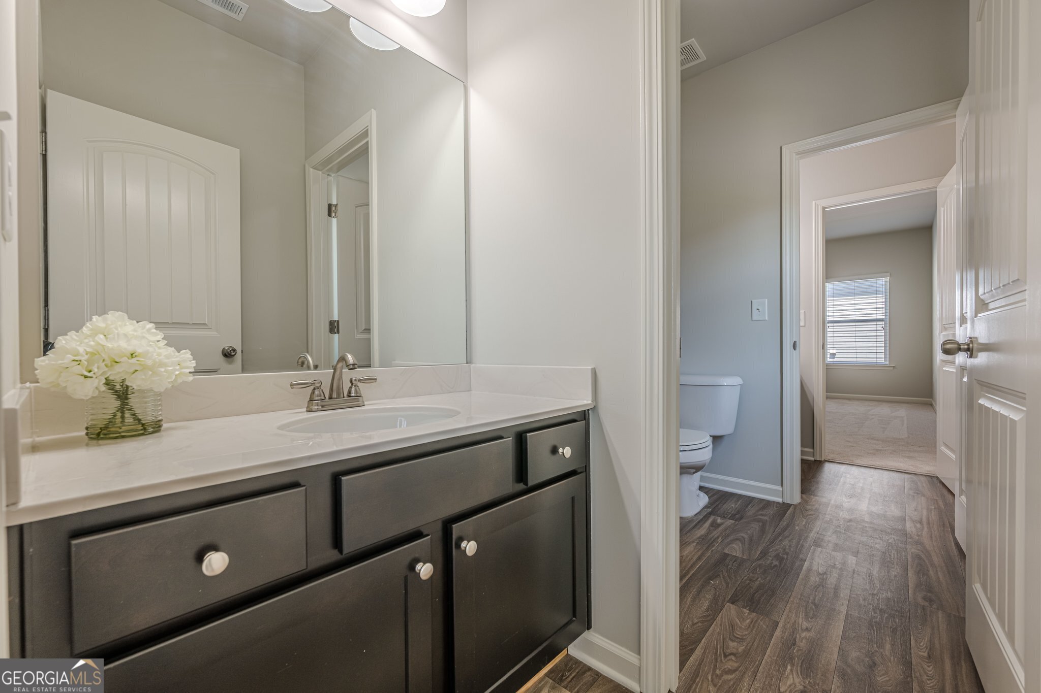 Canton, Georgia 30115, United States, 6 Bedrooms Bedrooms, ,4 BathroomsBathrooms,Residential,Active,117066