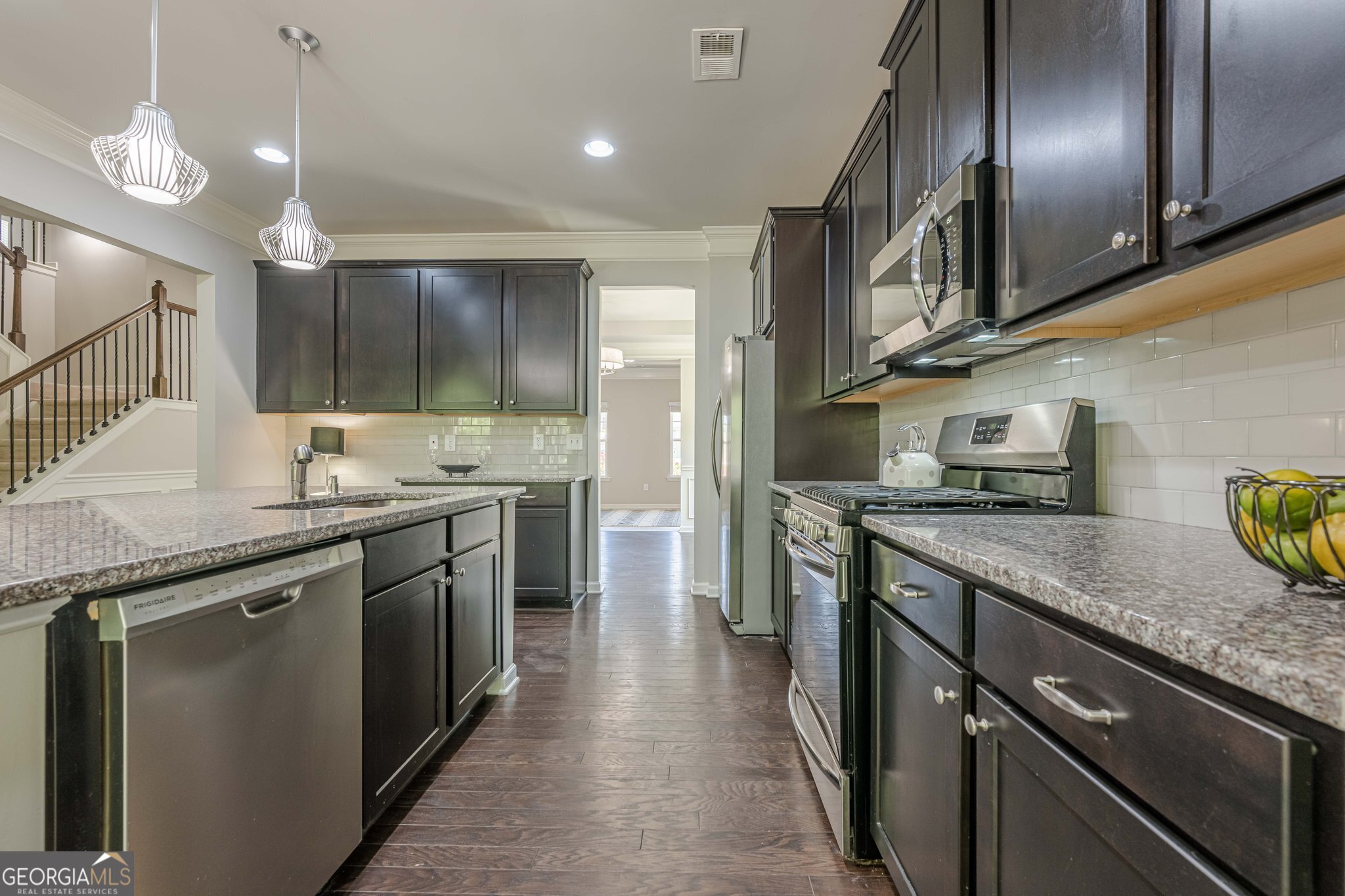 Canton, Georgia 30115, United States, 6 Bedrooms Bedrooms, ,4 BathroomsBathrooms,Residential,Active,117066