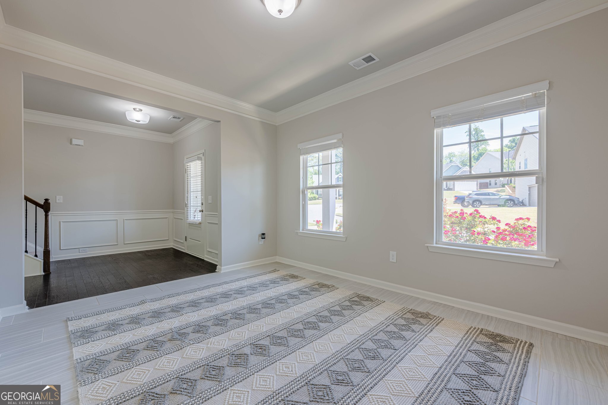 Canton, Georgia 30115, United States, 6 Bedrooms Bedrooms, ,4 BathroomsBathrooms,Residential,Active,117066