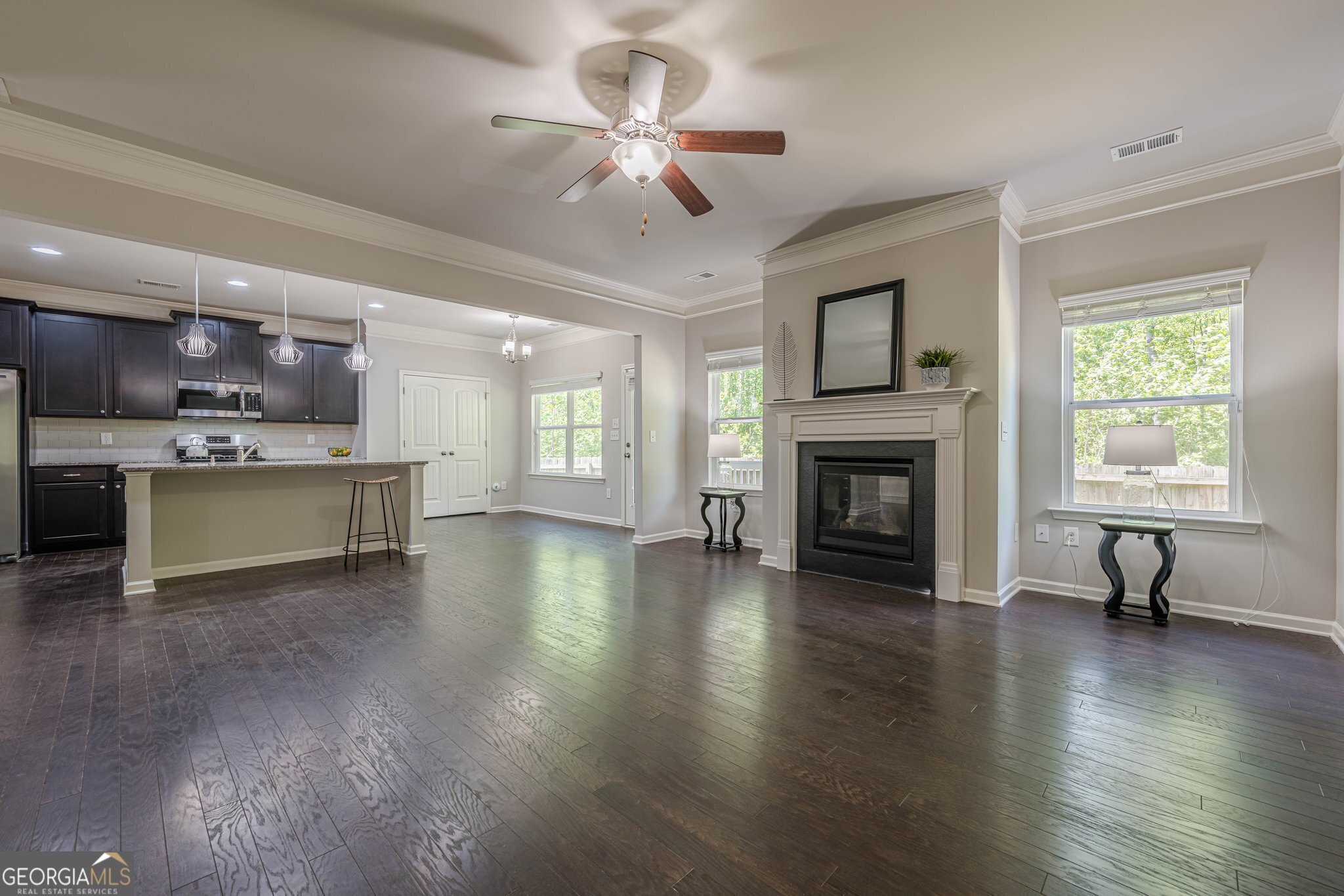 Canton, Georgia 30115, United States, 6 Bedrooms Bedrooms, ,4 BathroomsBathrooms,Residential,Active,117066