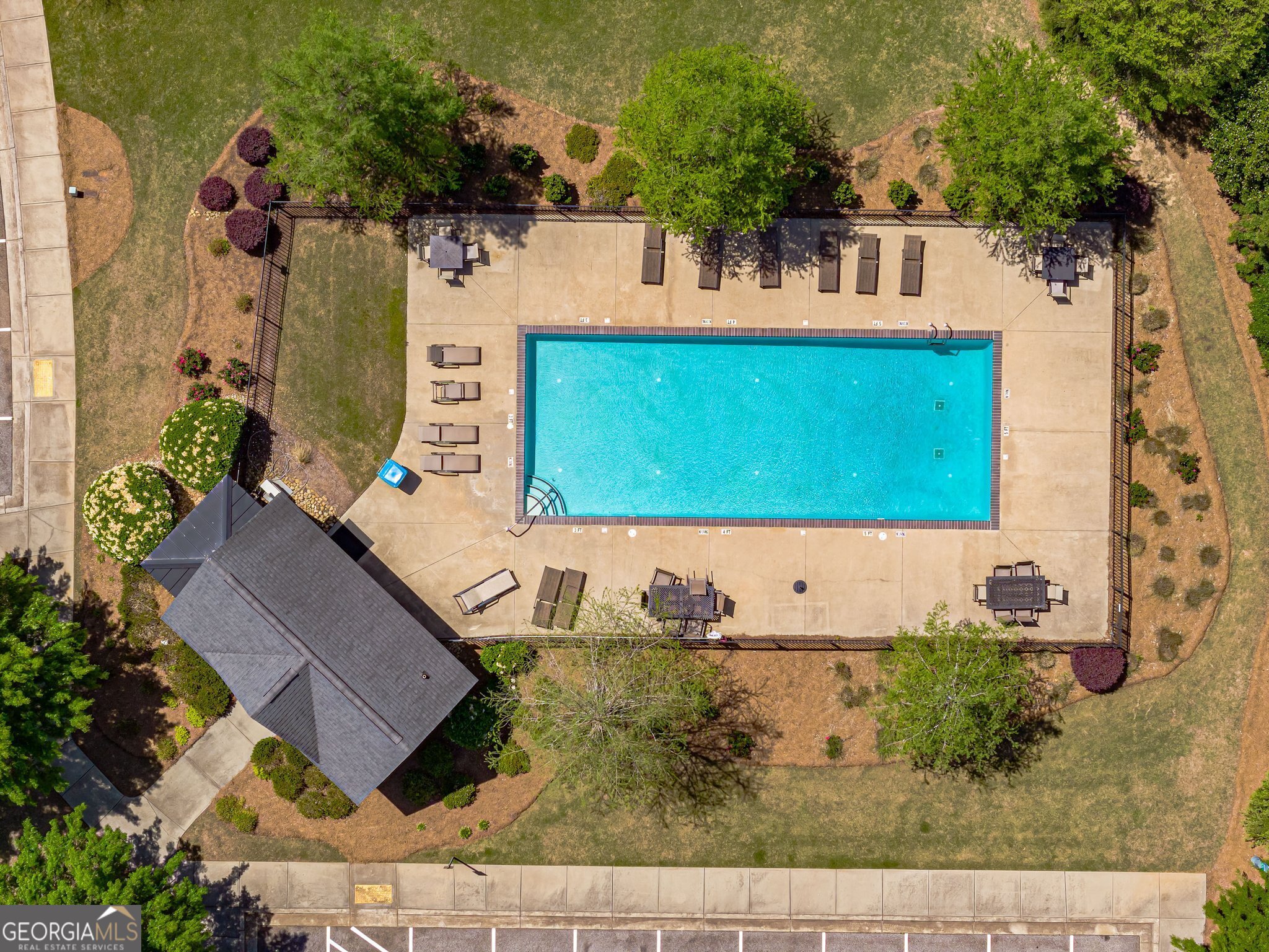 Canton, Georgia 30115, United States, 6 Bedrooms Bedrooms, ,4 BathroomsBathrooms,Residential,Active,117066