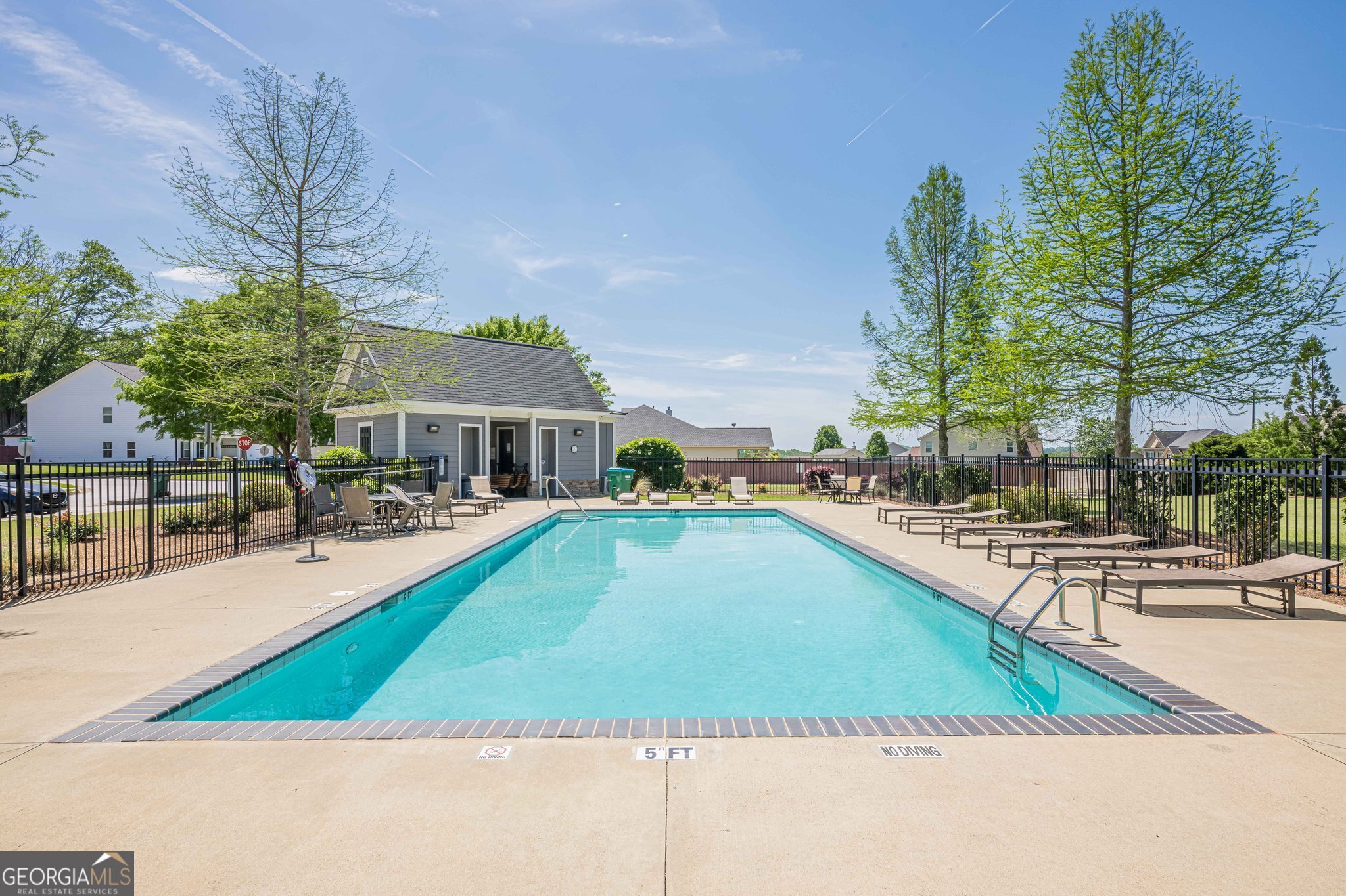 Canton, Georgia 30115, United States, 6 Bedrooms Bedrooms, ,4 BathroomsBathrooms,Residential,Active,117066