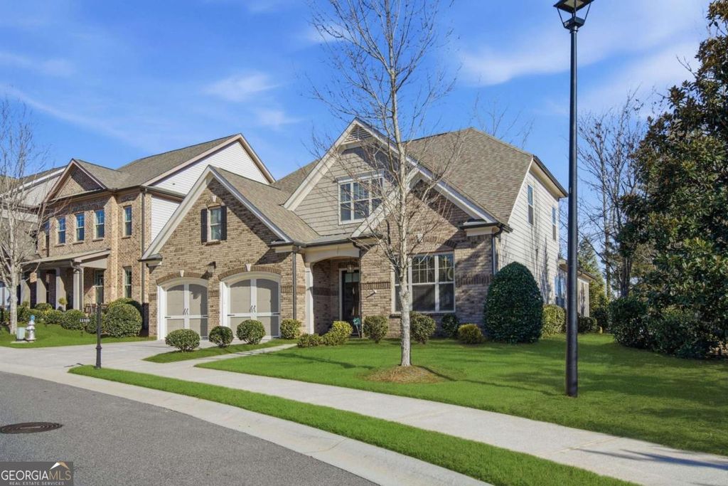 Photo of 11320 Crestview Terrace, Johns Creek, GA 30024 (MLS # 10680256)