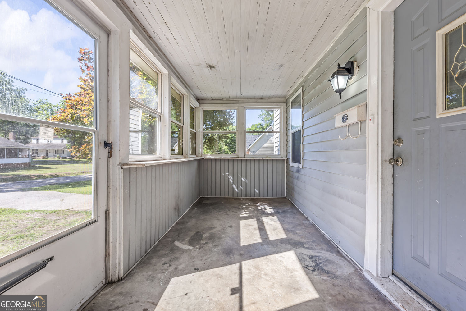 108 Hilliard ST