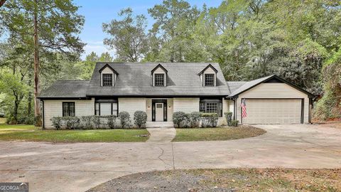 A home in Newnan