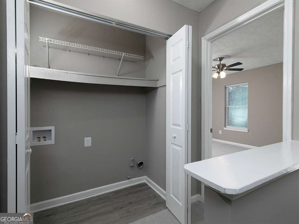 Pleasant Oaks Townhomes - Residential