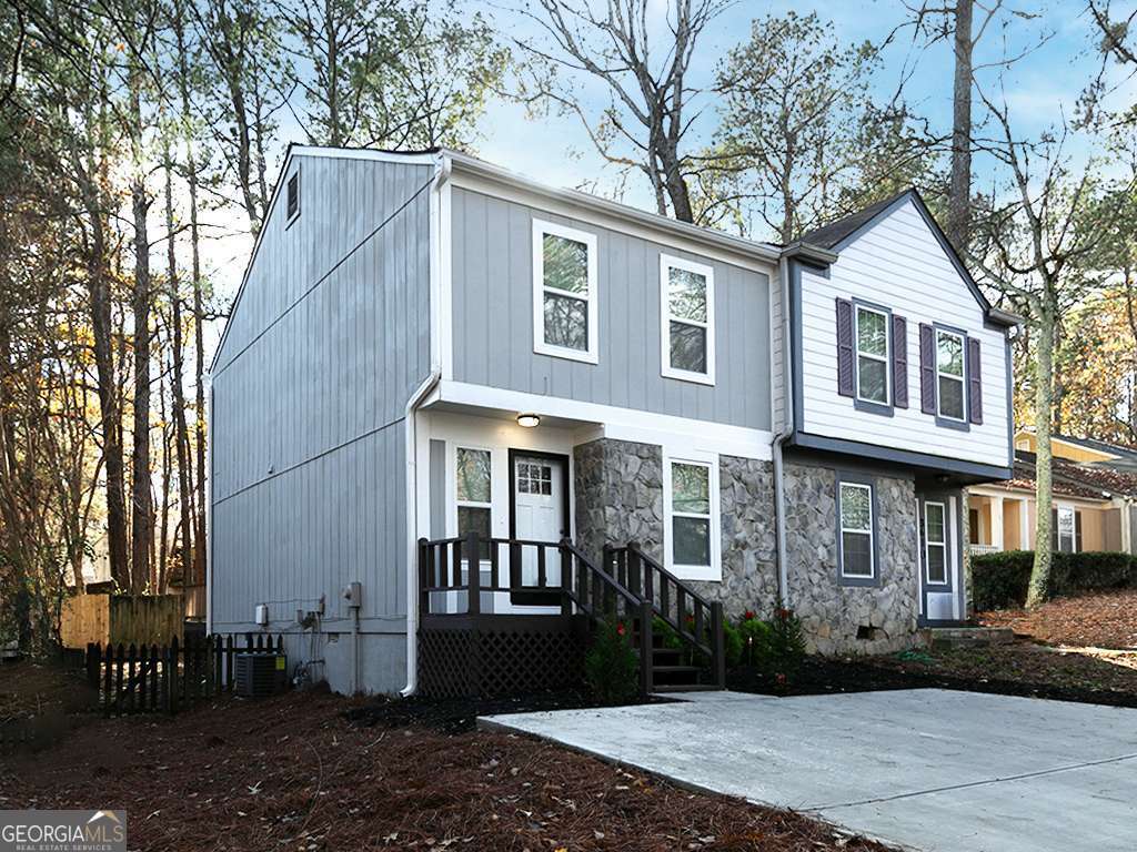 Pleasant Oaks Townhomes - Residential