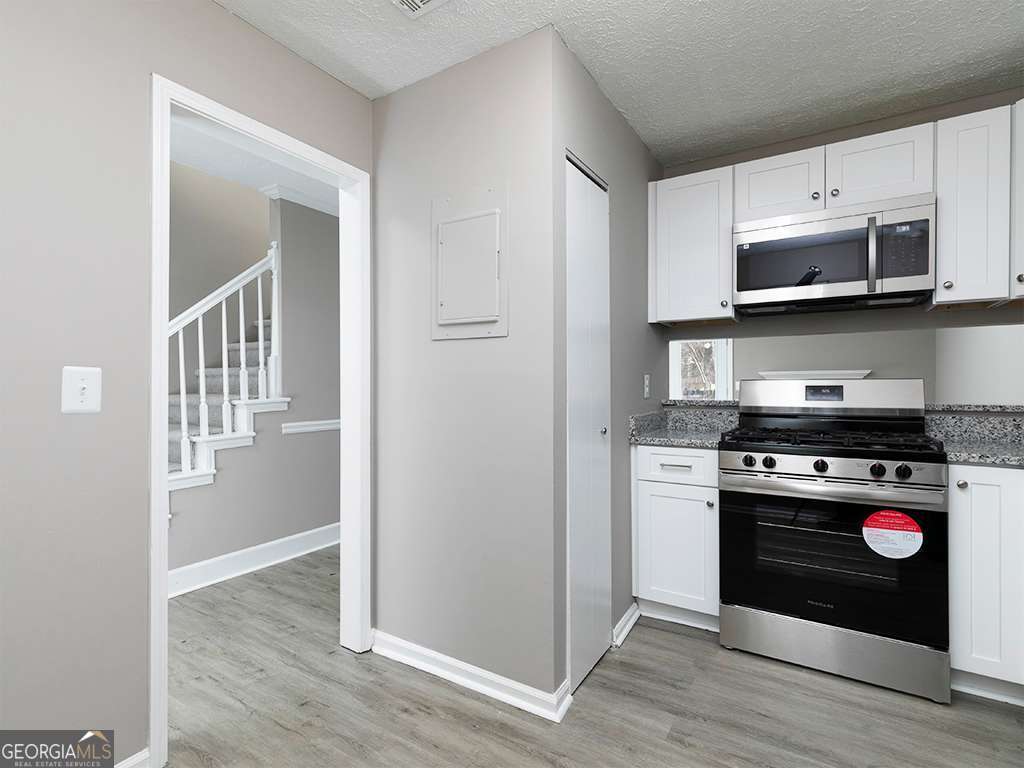 Pleasant Oaks Townhomes - Residential