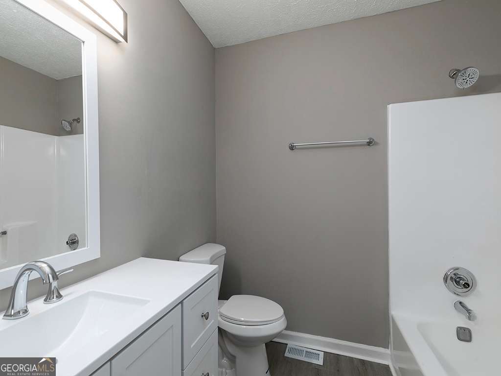 Pleasant Oaks Townhomes - Residential
