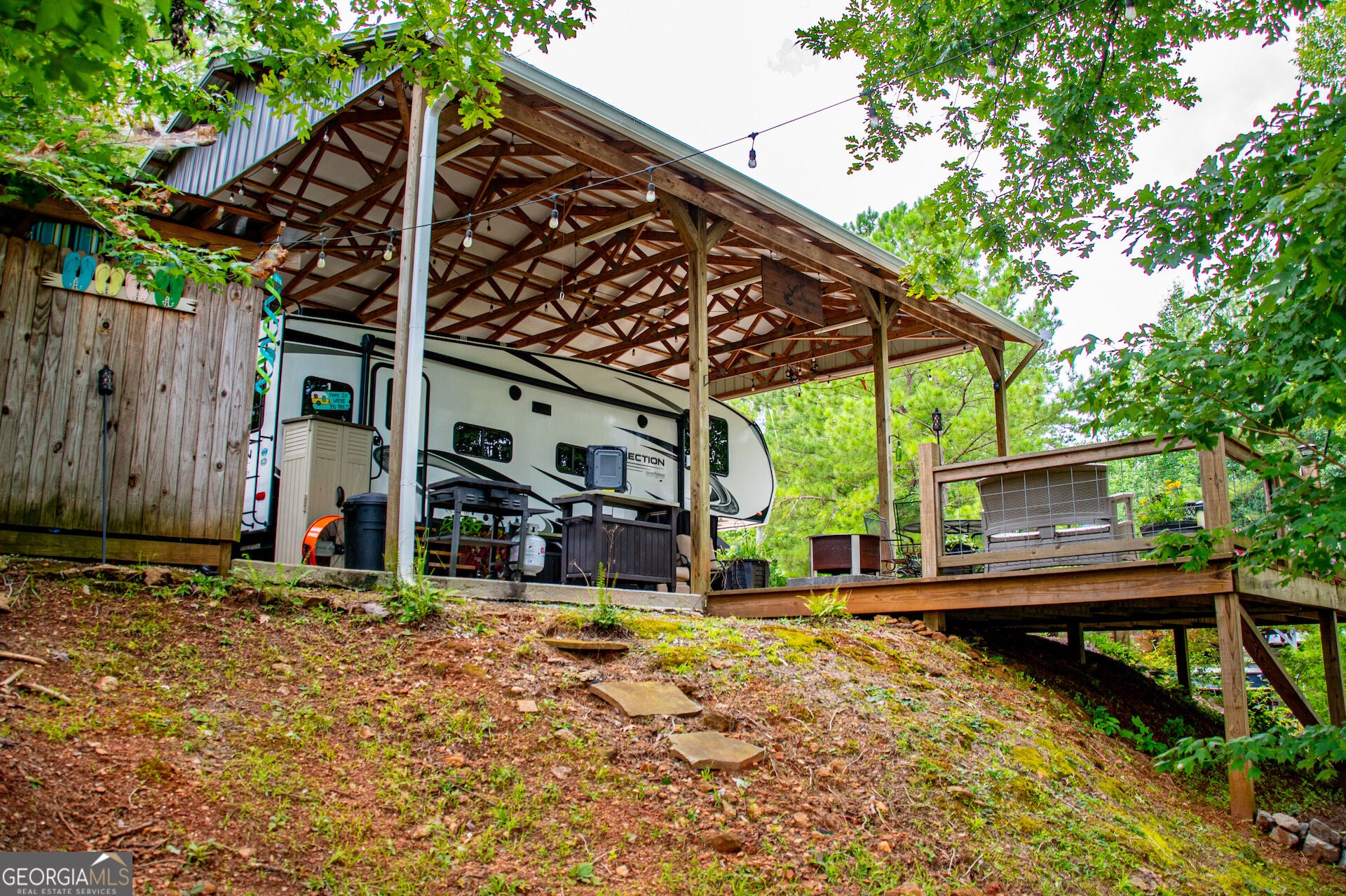 385 Foster Cove DR