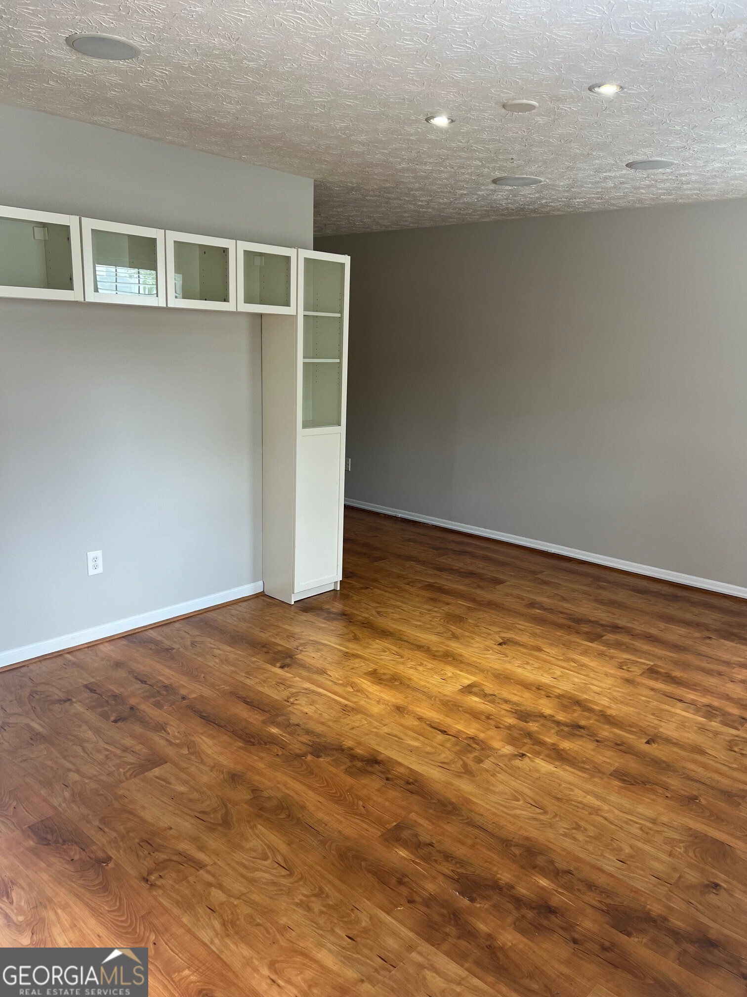 470 Huntington RD 5