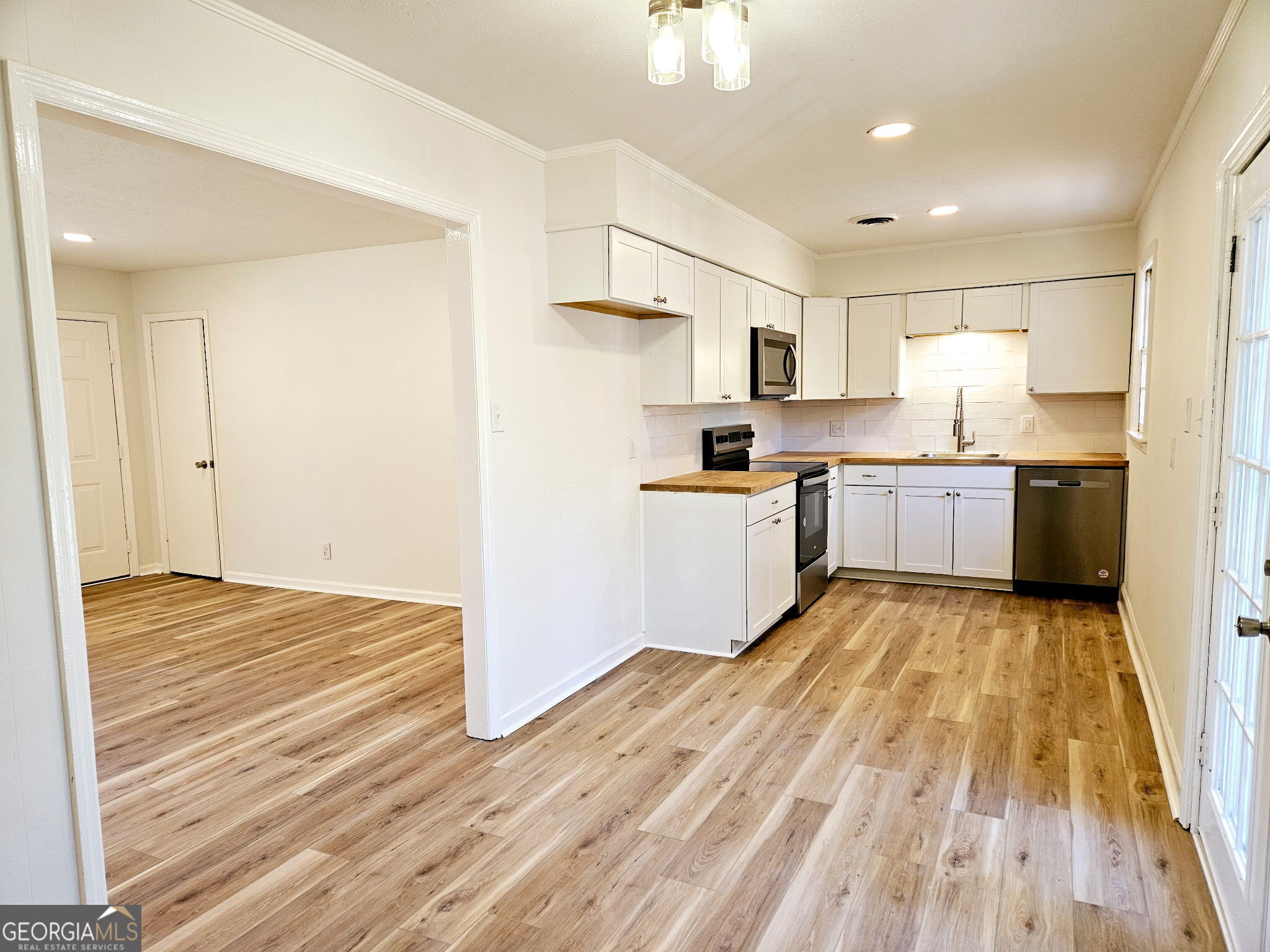 802 Colquitt CIR