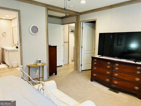 A home in Mount Airy