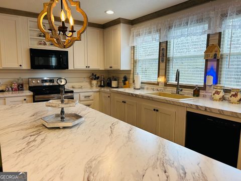 A home in Mount Airy